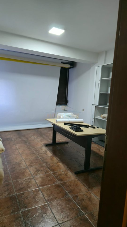 Qera, Apartament 2+1, Bulevardi Zhan D'Ark, Tirane
