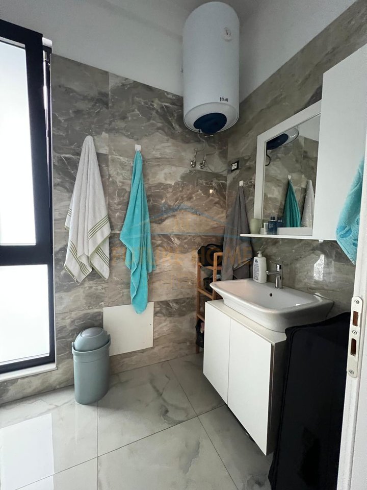 In vendita, Appartamento 2+1+2, Square 21, Via Kavajës