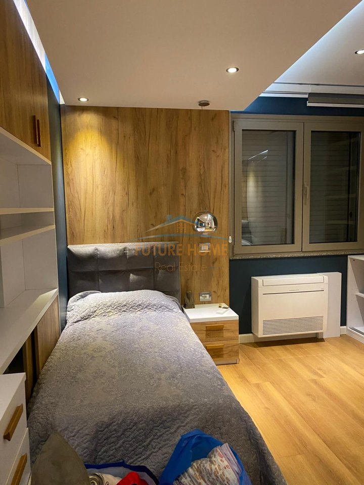 Qera, Apartament 3+1+2+Post parkimi, Kinostudio, Tiranë.