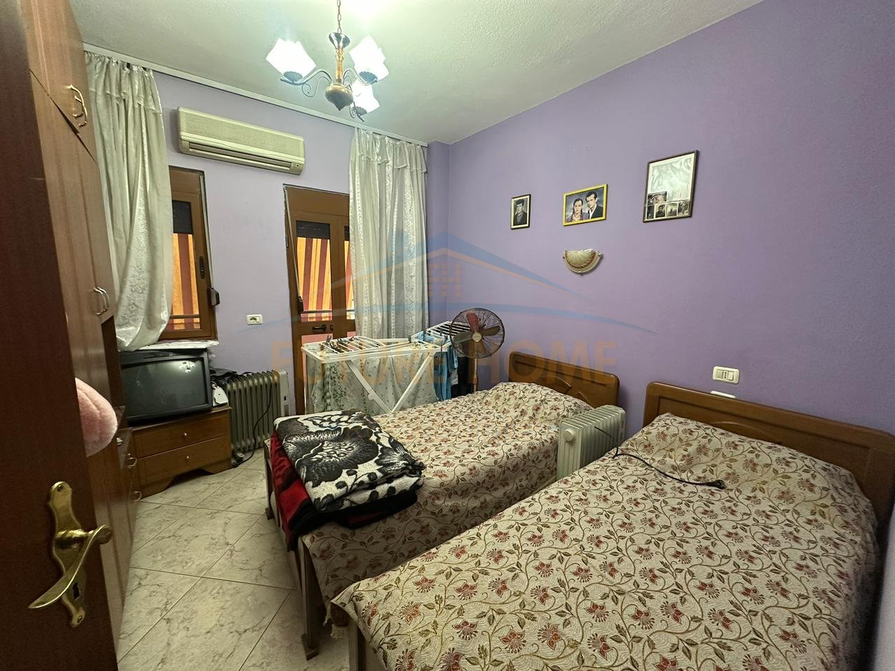 Shitet, Apartament 3+1+2, Rruga Kongresi Manastirit, Tirane.