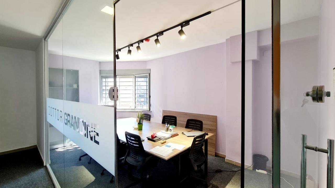 In vendita, Locale Commerciale, Strada di Dibra, Tirana