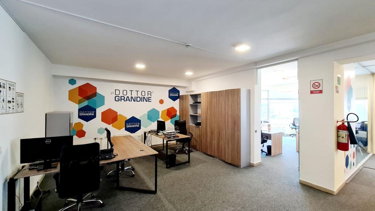 In vendita, Locale Commerciale, Strada di Dibra, Tirana