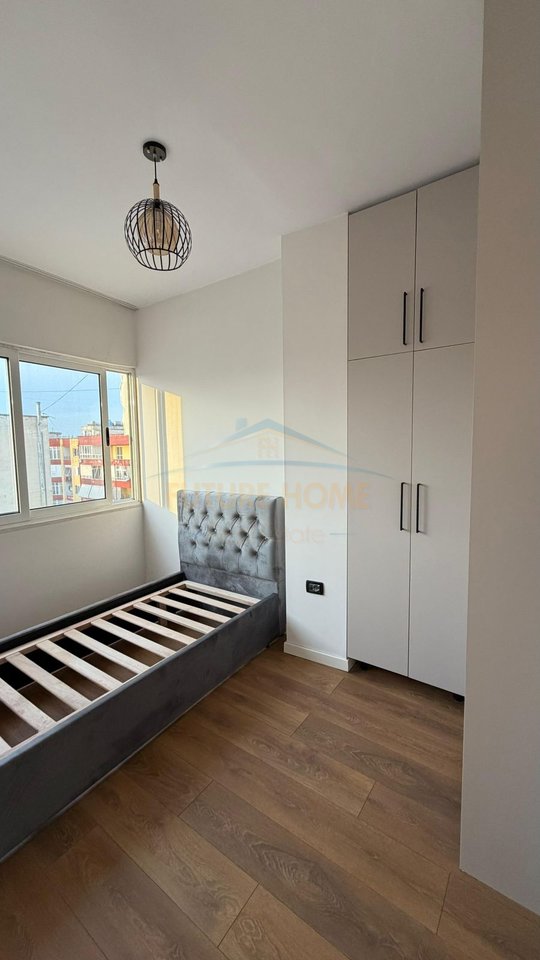 Shitet, Apartament 2+1, Unaza e Re, Tiranë