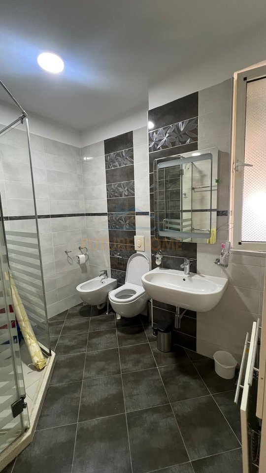 Affitto, Locale, Mercato Nuovo, Tirana