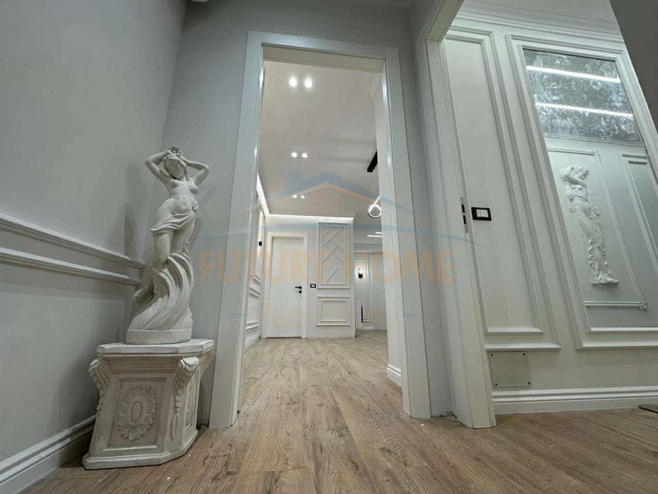 Shitet Apartament 1+1+Verand Kompleksi Fratari , Unaza e Re