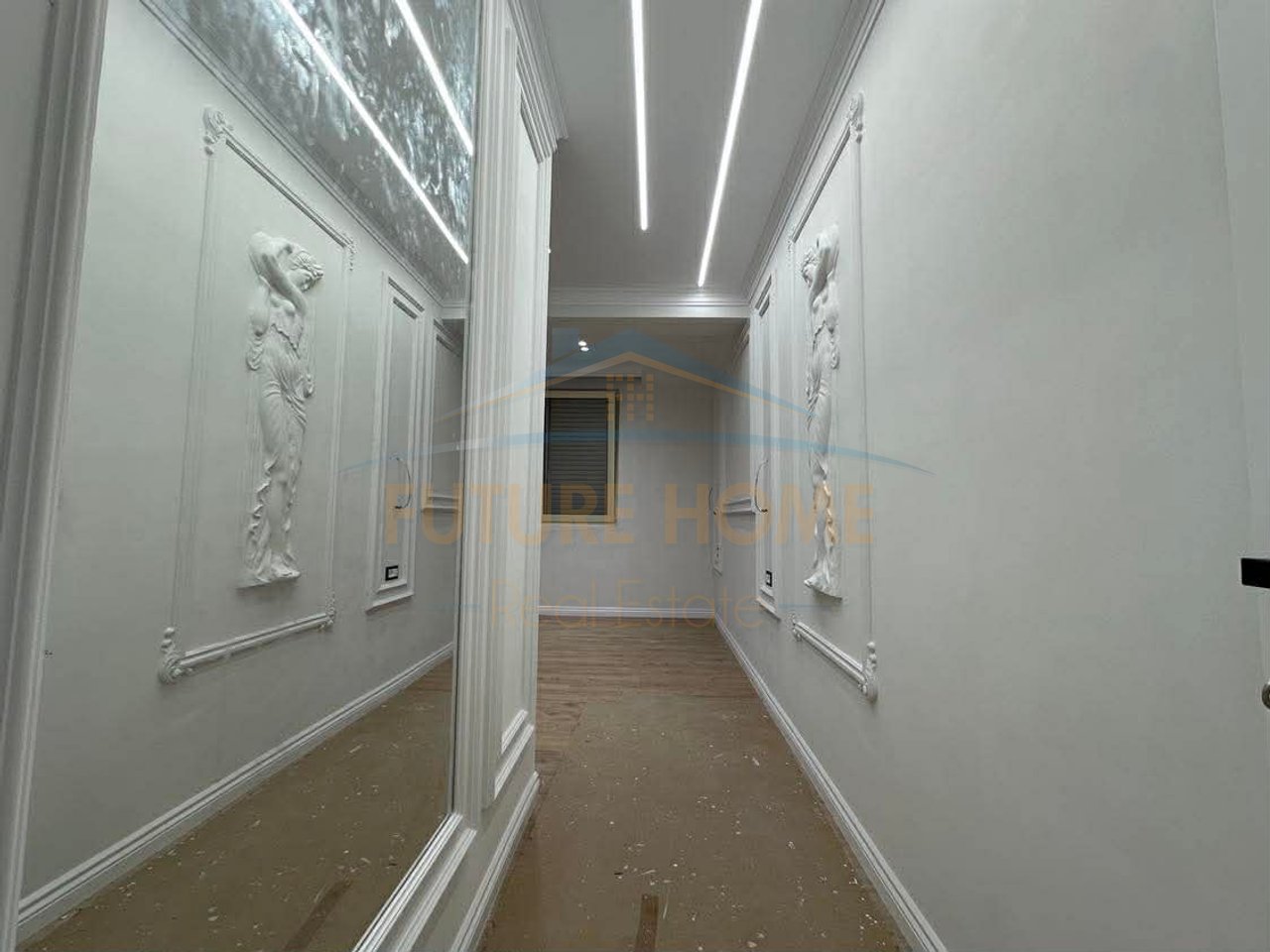 Shitet Apartament 1+1+Verand Kompleksi Fratari , Unaza e Re