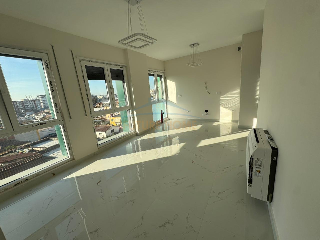 Qira, Apartment 1+1+ Parking Space, for office, Jordan Misja, Tirana.