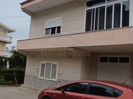 Shitet, Shtepi Private, Prane Galaktikut, Durres