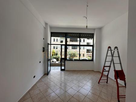 Qera, Ambjent Biznesi, Stadiumi, Durres.