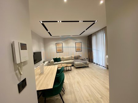 Affitto, Appartamento 1+1+ Posto Auto, Residenza Sofia, Tirana.