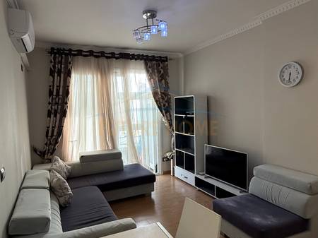 For rent, 2+1 Apartment, Museum of Martyrs, Durrës