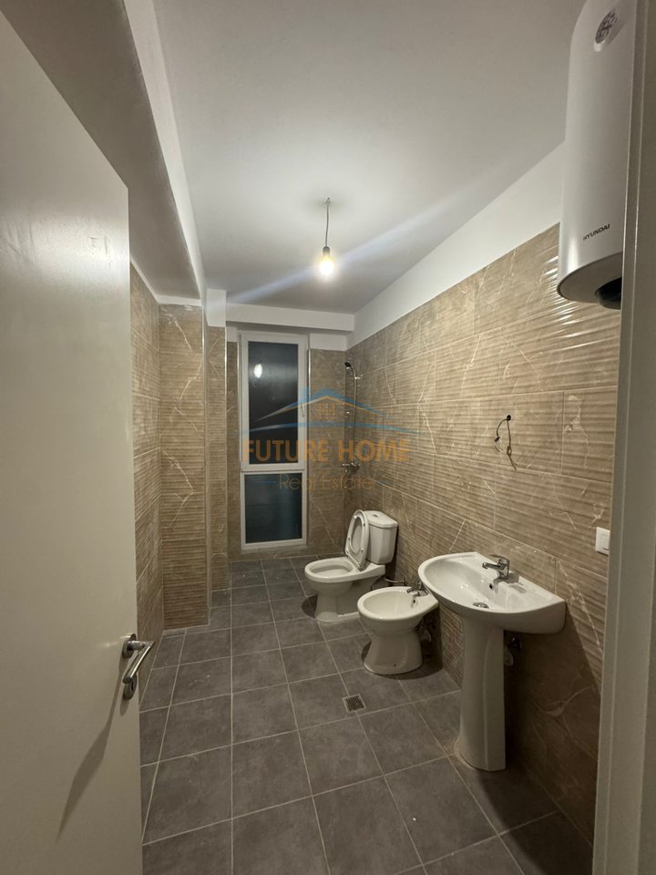 Rent, Apartment 3+1, 5 Maji Street, Tirana.
