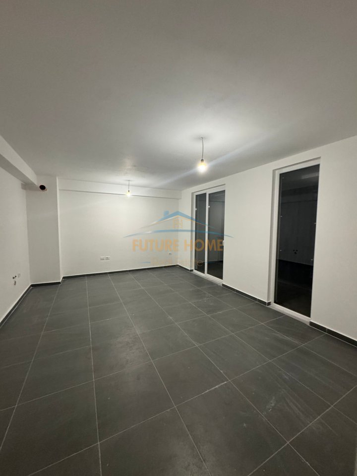Rent, Apartment 3+1, 5 Maji Street, Tirana.