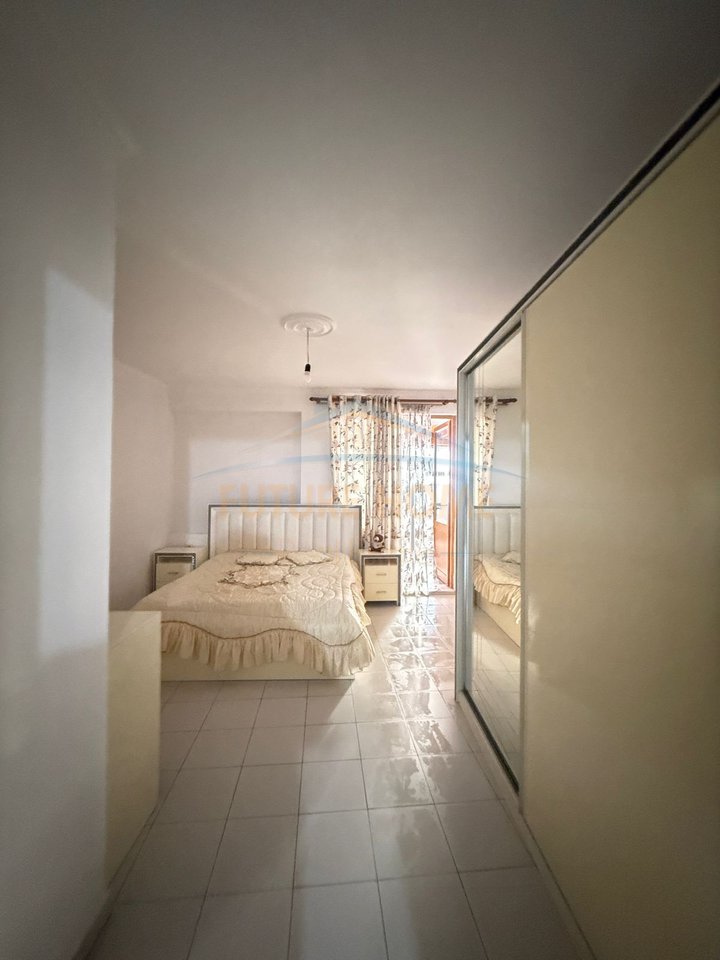 Qera,Apartament 2+1+2+ Verande , Yzberisht