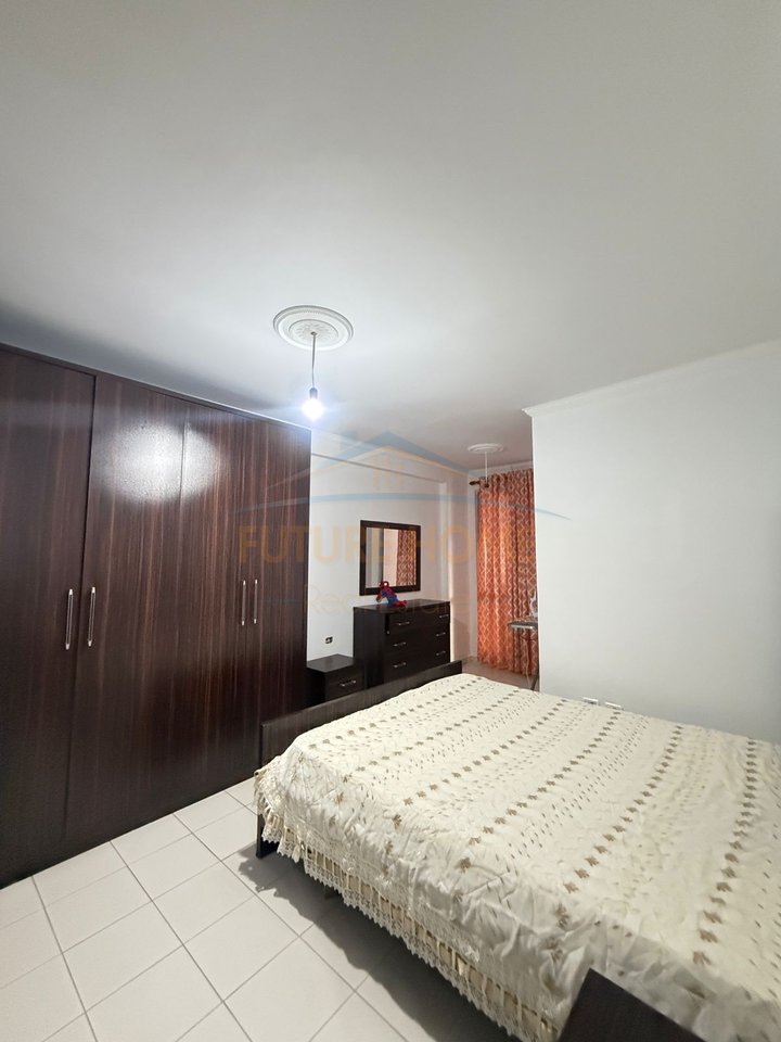 Qera,Apartament 2+1+2+ Verande , Yzberisht