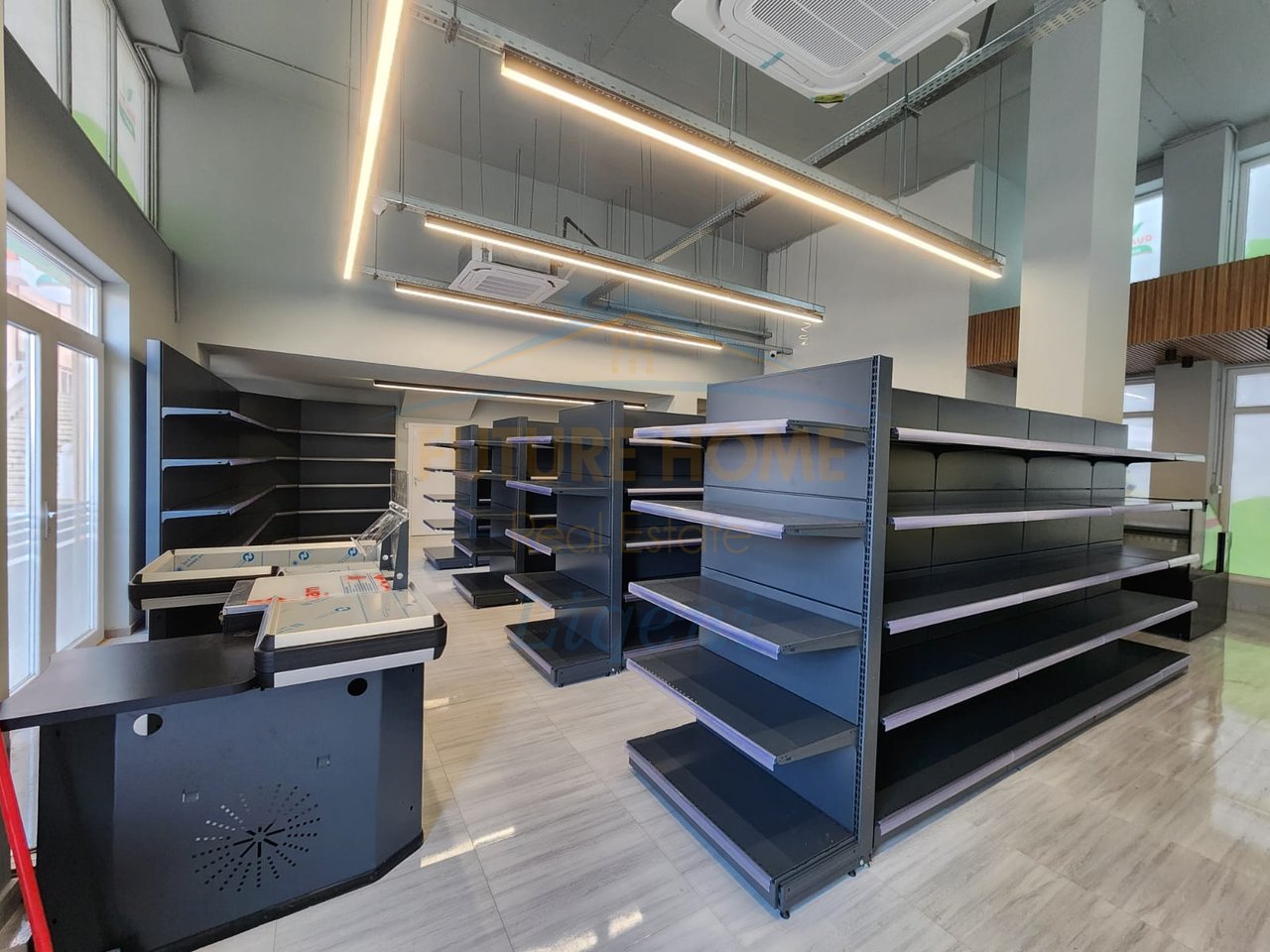 Qera, Ambient Supermarket, Selitë, Tiranë.