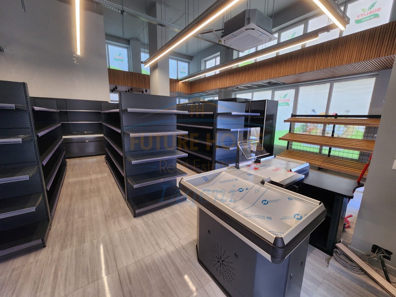 Qera, Ambient Supermarket, Selitë, Tiranë.