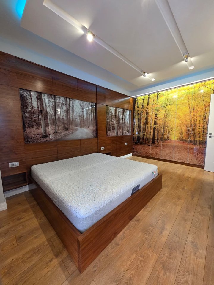 Qera,Apartament 1+1 tek Ish Parku i Autobuzave, Tirane.