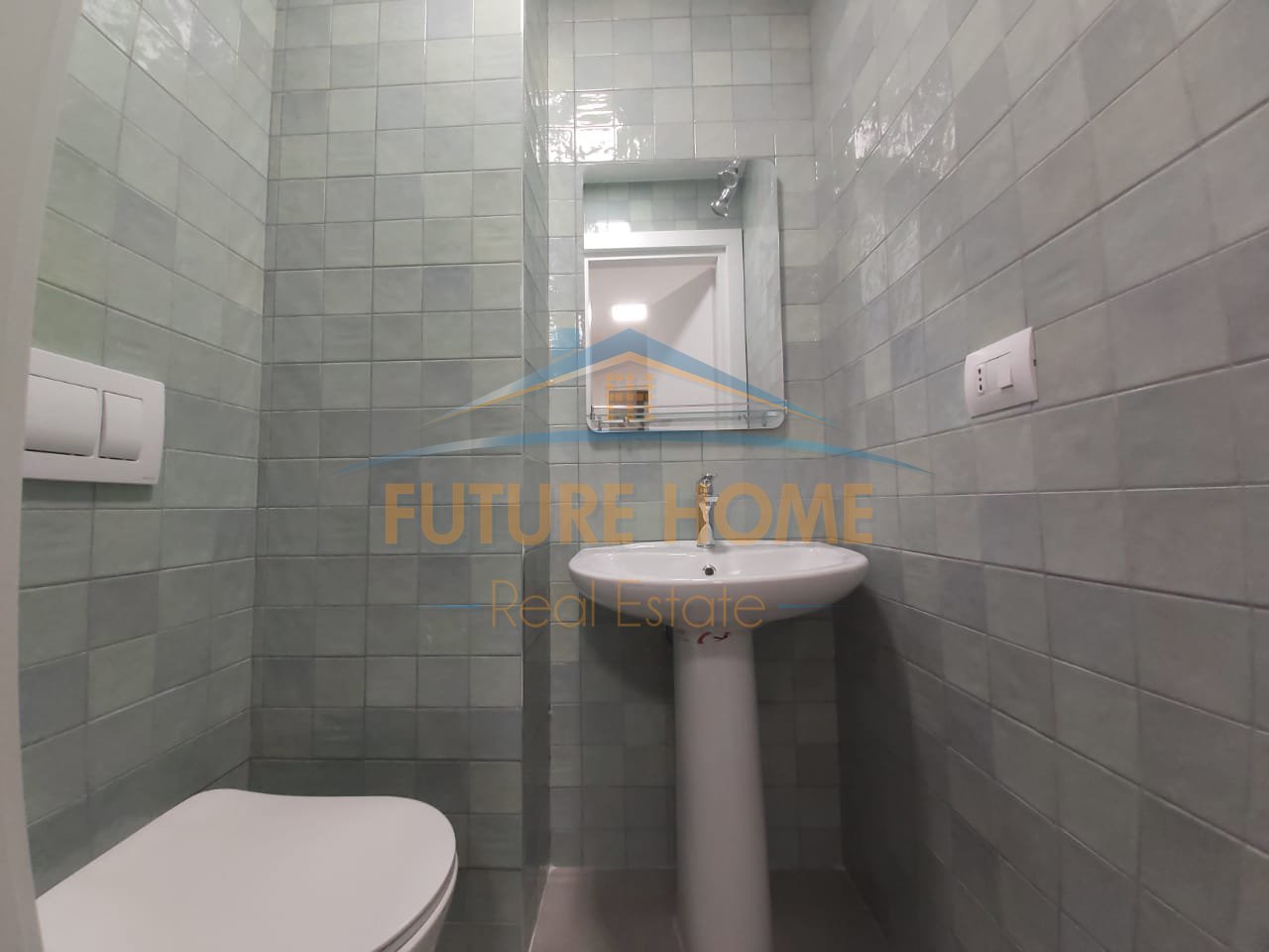 Shitet, Apartament 2+1+2, Rruga e Elbasanit