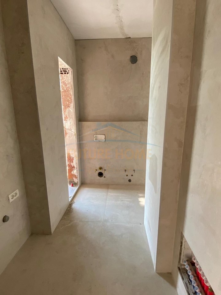 Apartament 1+1 Për Shitje Te Rruga Albanopoli, Tiranë - 130,000€ | 74 m²