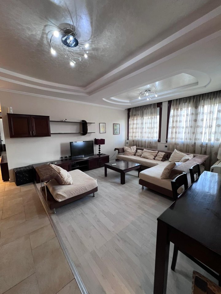 For rent, 3+1 Apartment, Bllok, Tirana