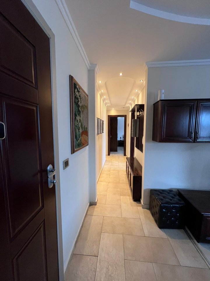 For rent, 3+1 Apartment, Bllok, Tirana