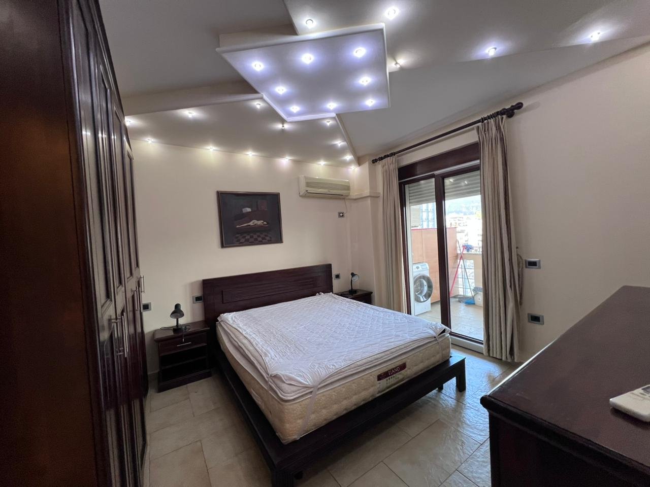 For rent, 3+1 Apartment, Bllok, Tirana