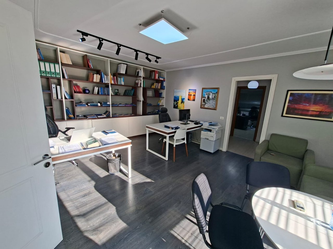 For rent, Office Space, Myslym Shyri, Tirana.