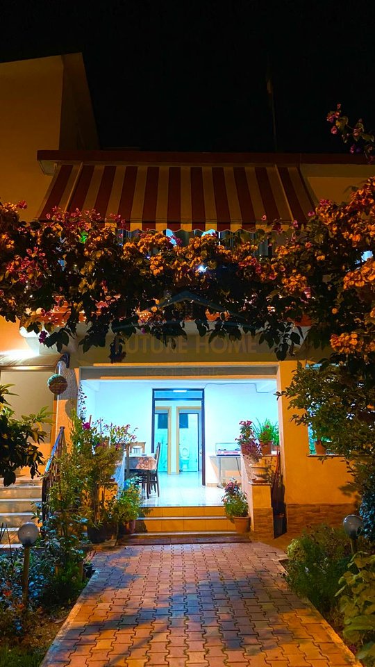 Shitet, Shtepi private, Plazh Hekurudha, Durres