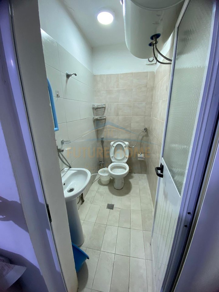 Shitet, Shtepi private, Plazh Hekurudha, Durres