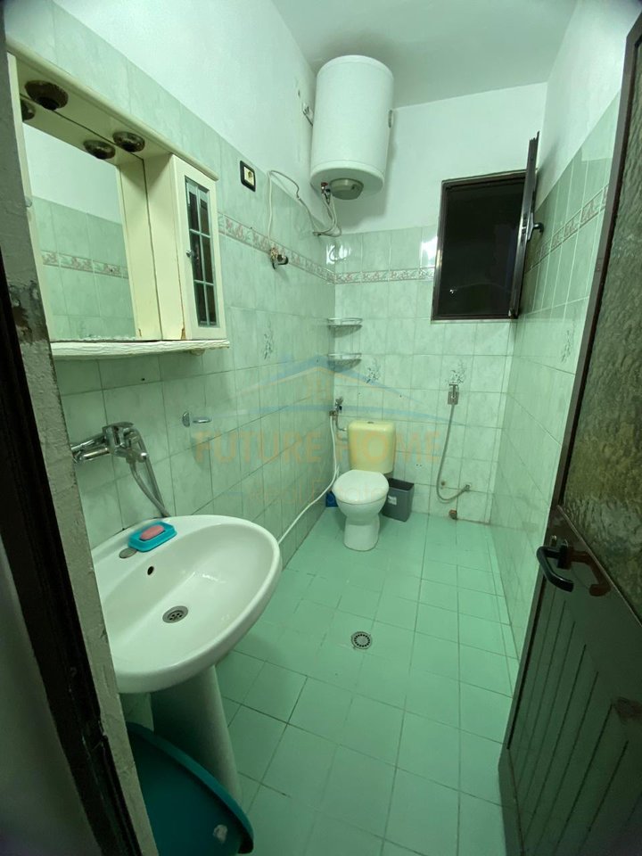 Shitet, Shtepi private, Plazh Hekurudha, Durres