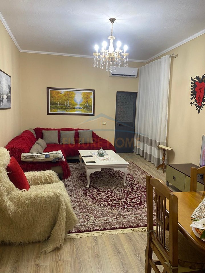 Shitet, Shtepi private, Plazh Hekurudha, Durres