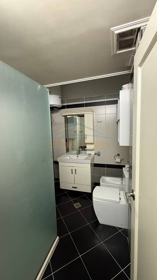 For rent, 2+1 Apartment, Museum of Martyrs, Durrës