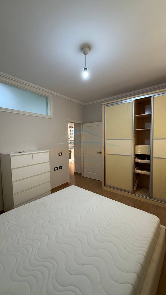 For rent, 2+1 Apartment, Museum of Martyrs, Durrës