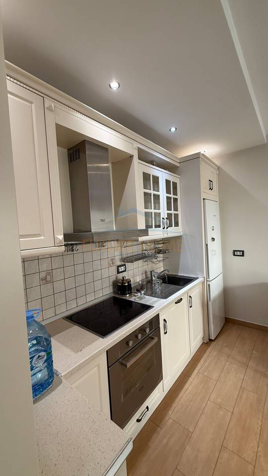 For rent, 2+1 Apartment, Museum of Martyrs, Durrës