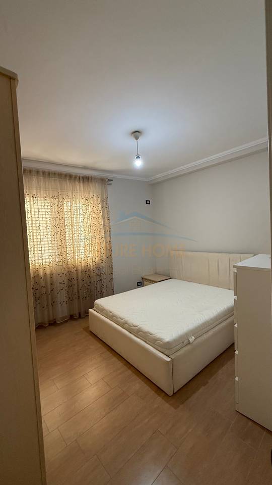 For rent, 2+1 Apartment, Museum of Martyrs, Durrës