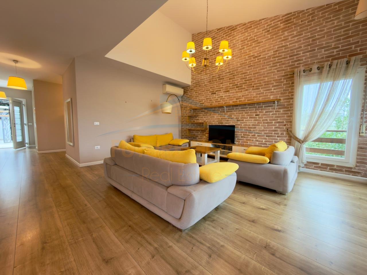 For rent, Apartment 3+1+2+2 Parking Spaces