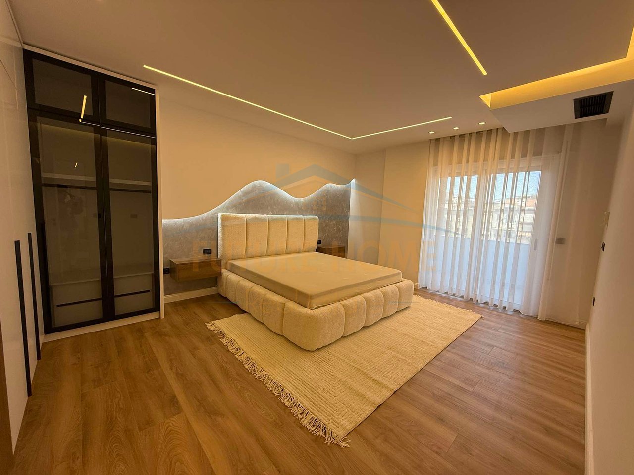 Shitet, Apartament 2+1+2, Rruga e Kosovareve, Tirane.