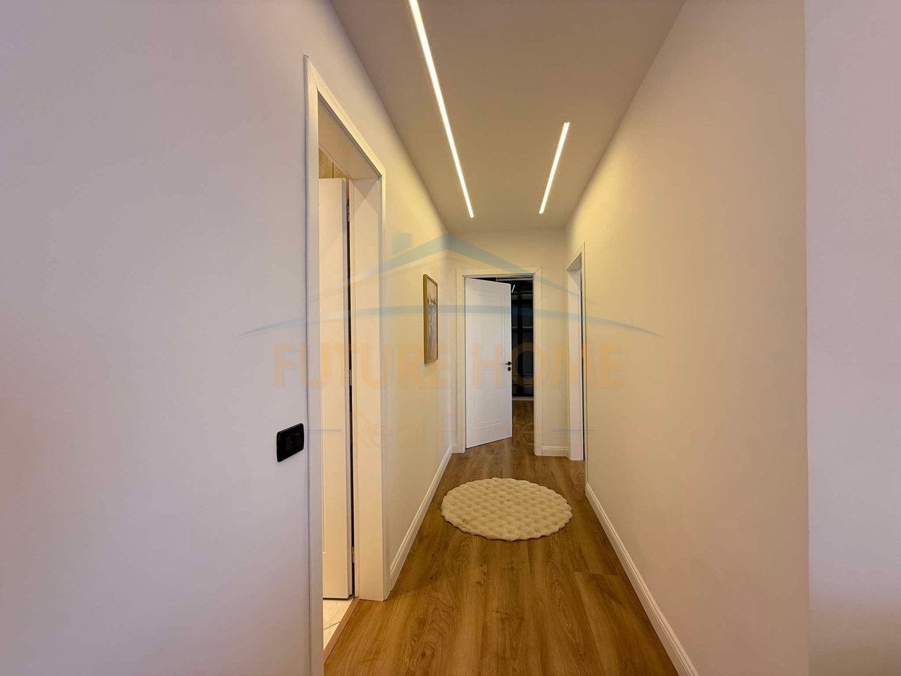 Shitet, Apartament 2+1+2, Rruga e Kosovareve, Tirane.
