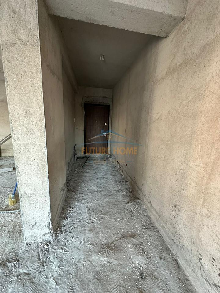 Shitje, Penthouse, Bulevardi Zhan Dark,Tiranë.