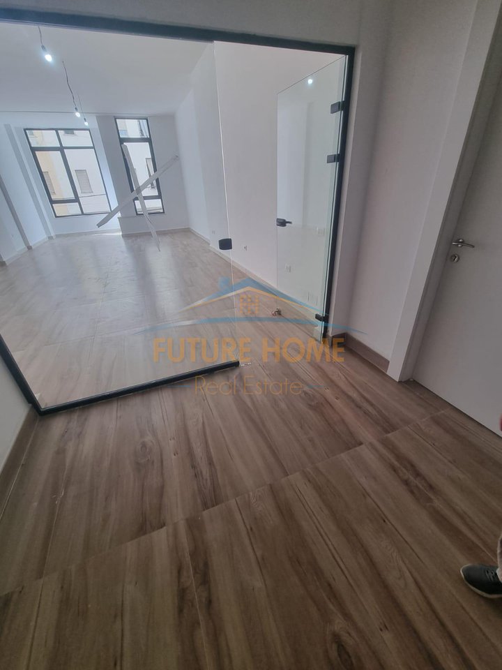 Affitto, Ufficio, Via Mine Peza, Tirana.