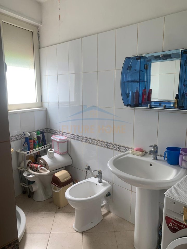 Shitet, Apartament 2+1+2, Golem.