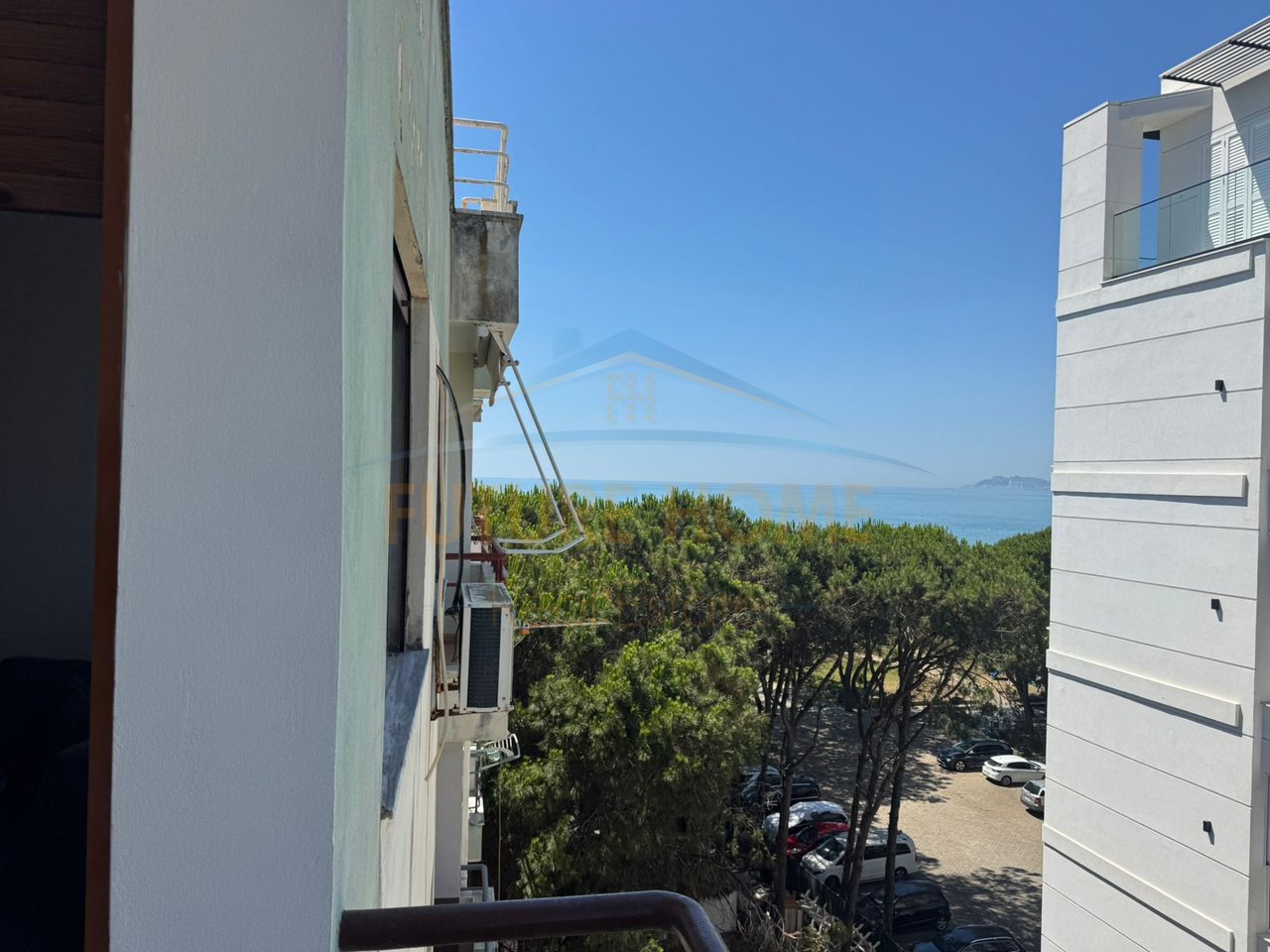 Shitet, Apartament 2+1+2, Mali i Robit, Golem
