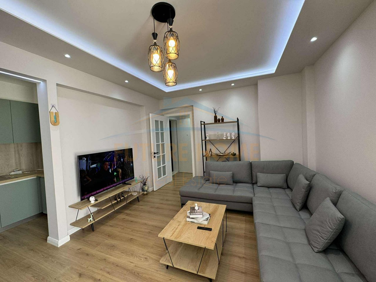 Rent, Apartment 2+1+2, Kavaja Street.