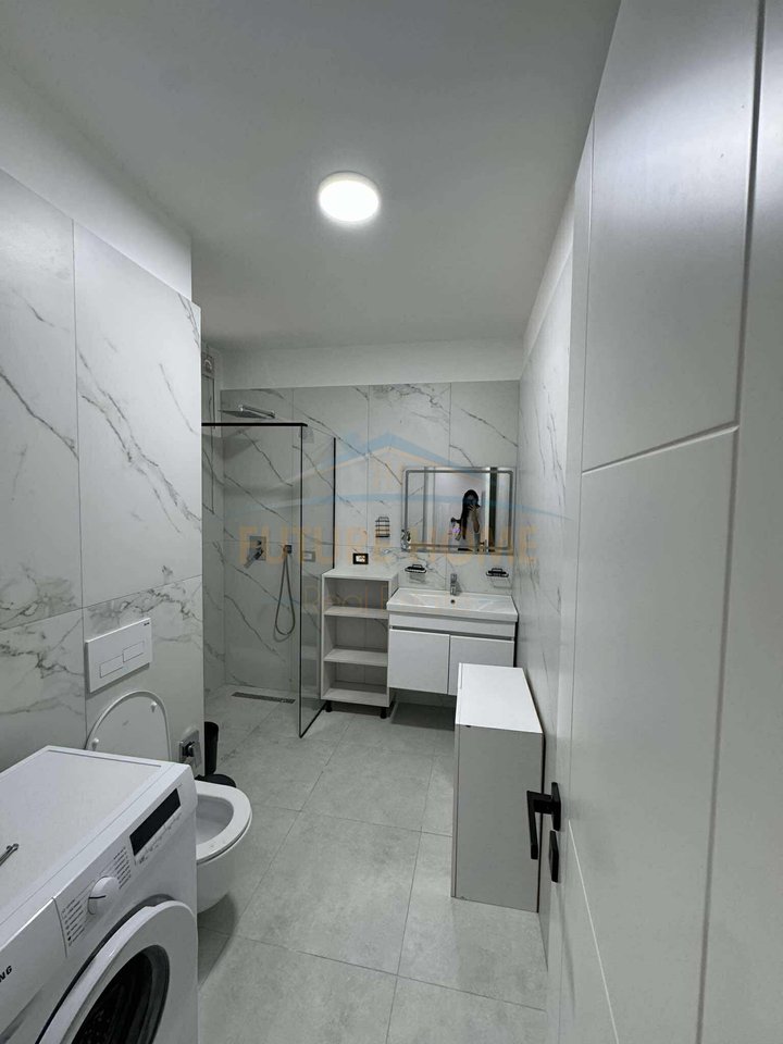 Rent, Apartment 2+1+2, Kavaja Street.