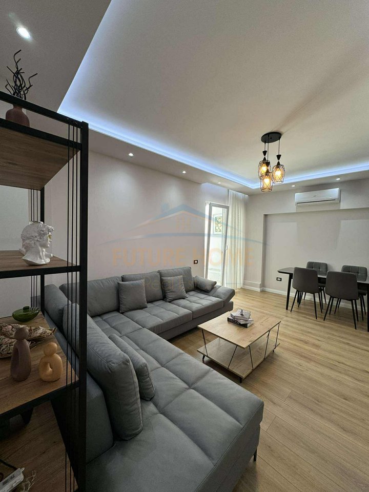 Rent, Apartment 2+1+2, Kavaja Street.