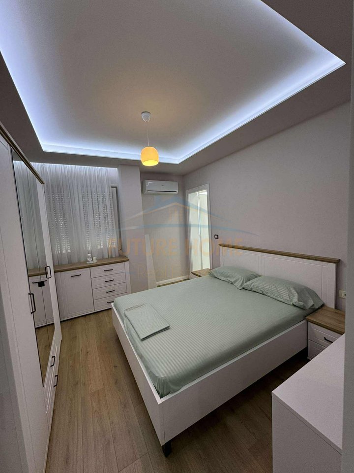 Rent, Apartment 2+1+2, Kavaja Street.