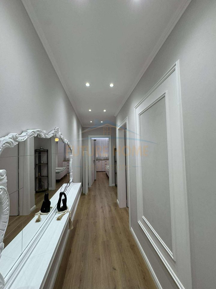 Rent, Apartment 2+1+2, Kavaja Street.