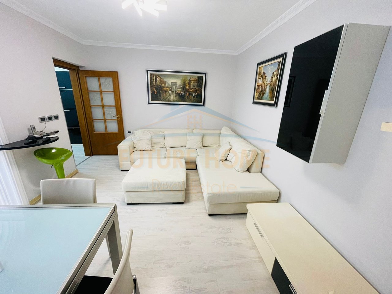 Affitto, Appartamento 2+1, Bllok, Garda, Tirana.