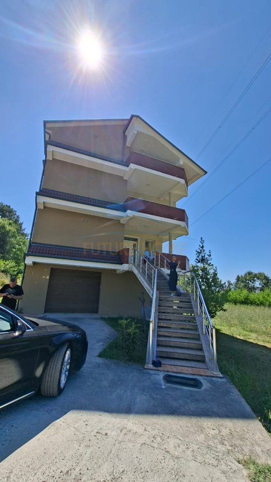 For sale, Private House + Farmland, Farkë (Near Farkë Bridge)